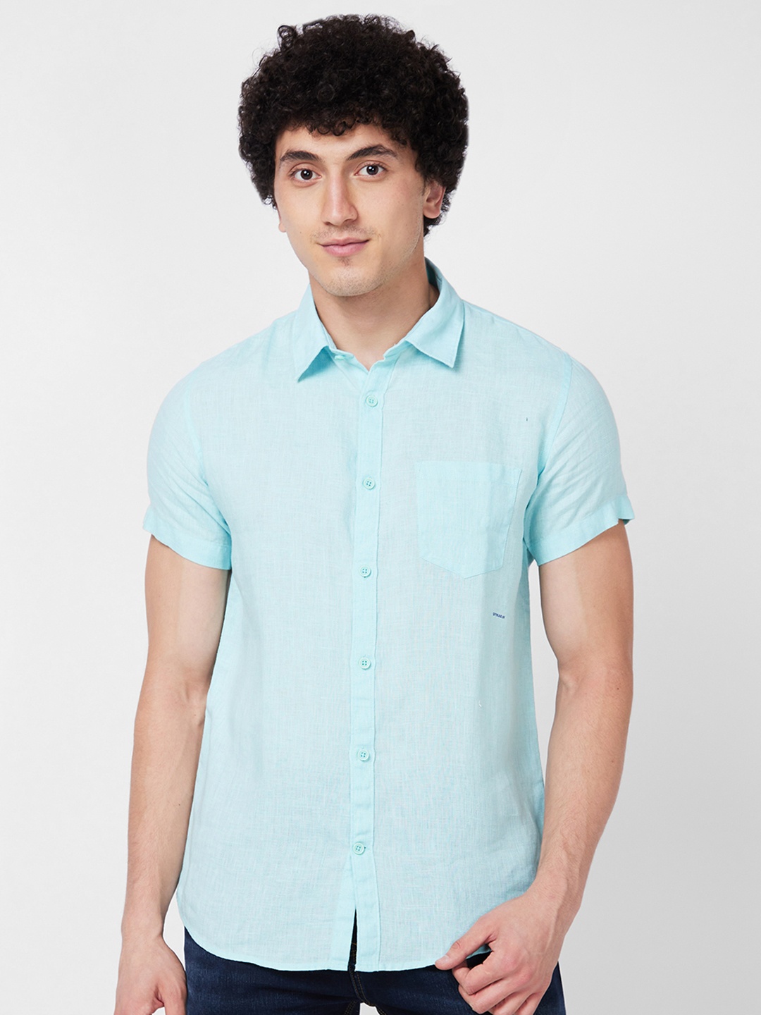 

SPYKAR Spread Collar Short Sleeves Regular Fit Opaque Casual Shirt, Blue