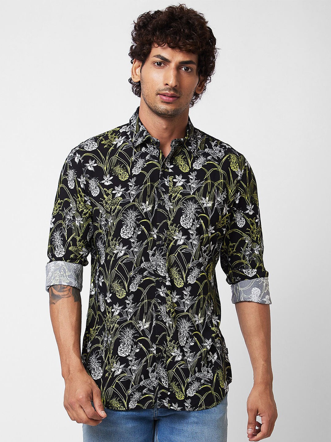

SPYKAR Floral Printed Spread Collar Long Sleeves Cotton Casual Shirt, Black