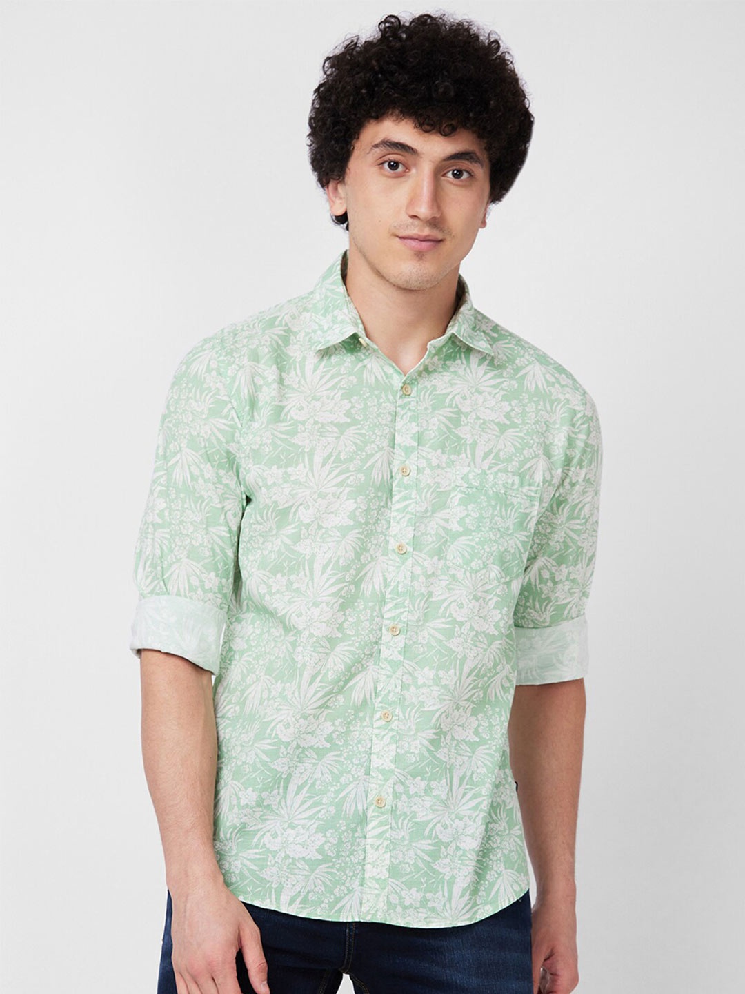 

SPYKAR Floral Printed Spread Collar Cotton Casual Shirt, Green