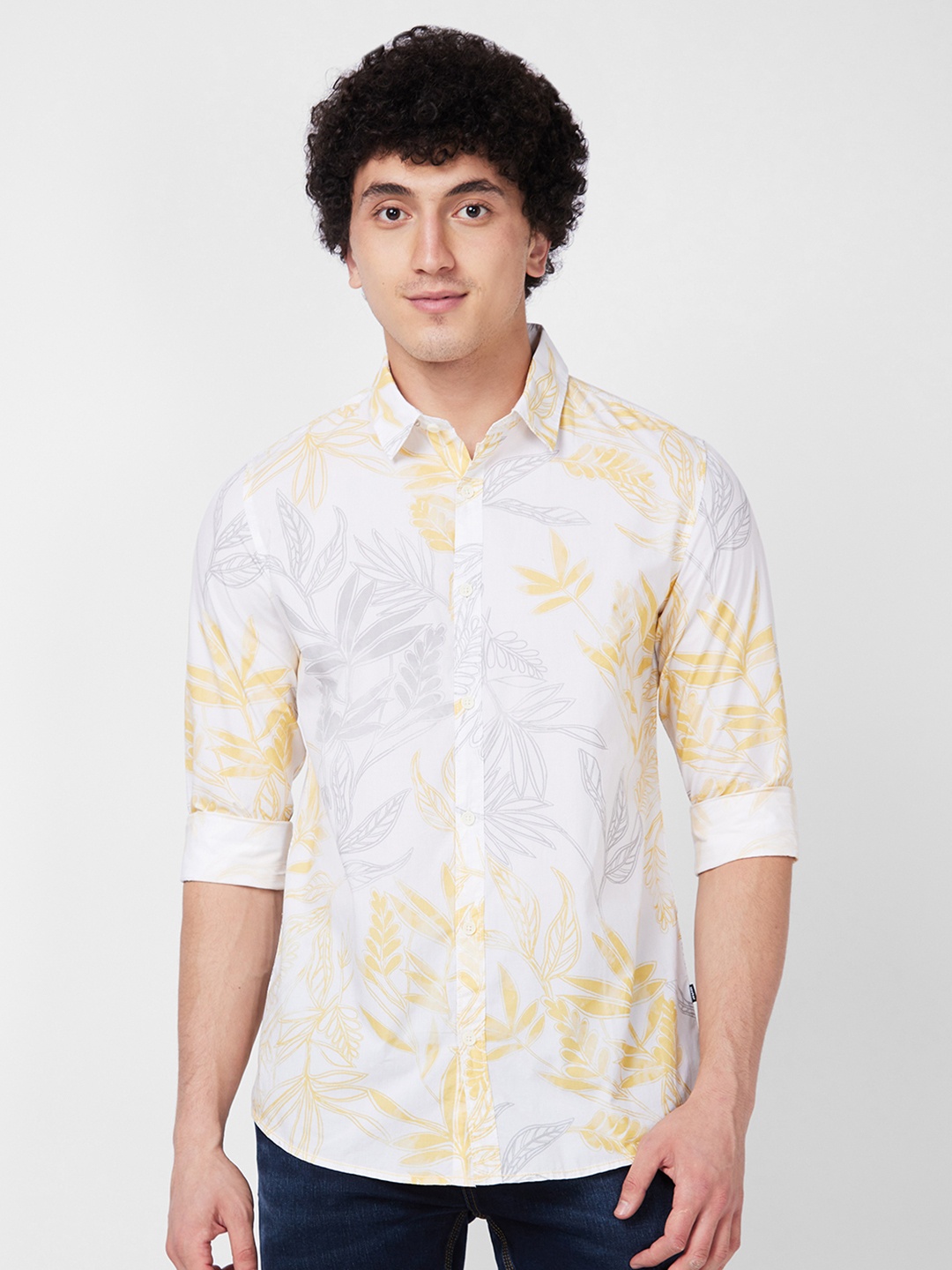 

SPYKAR Floral Printed Cotton Casual Shirt, Yellow