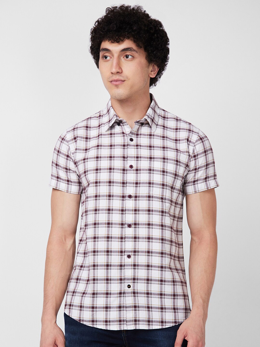 

SPYKAR Spread Collar Short Sleeves Checked Casual Cotton Shirt, Red