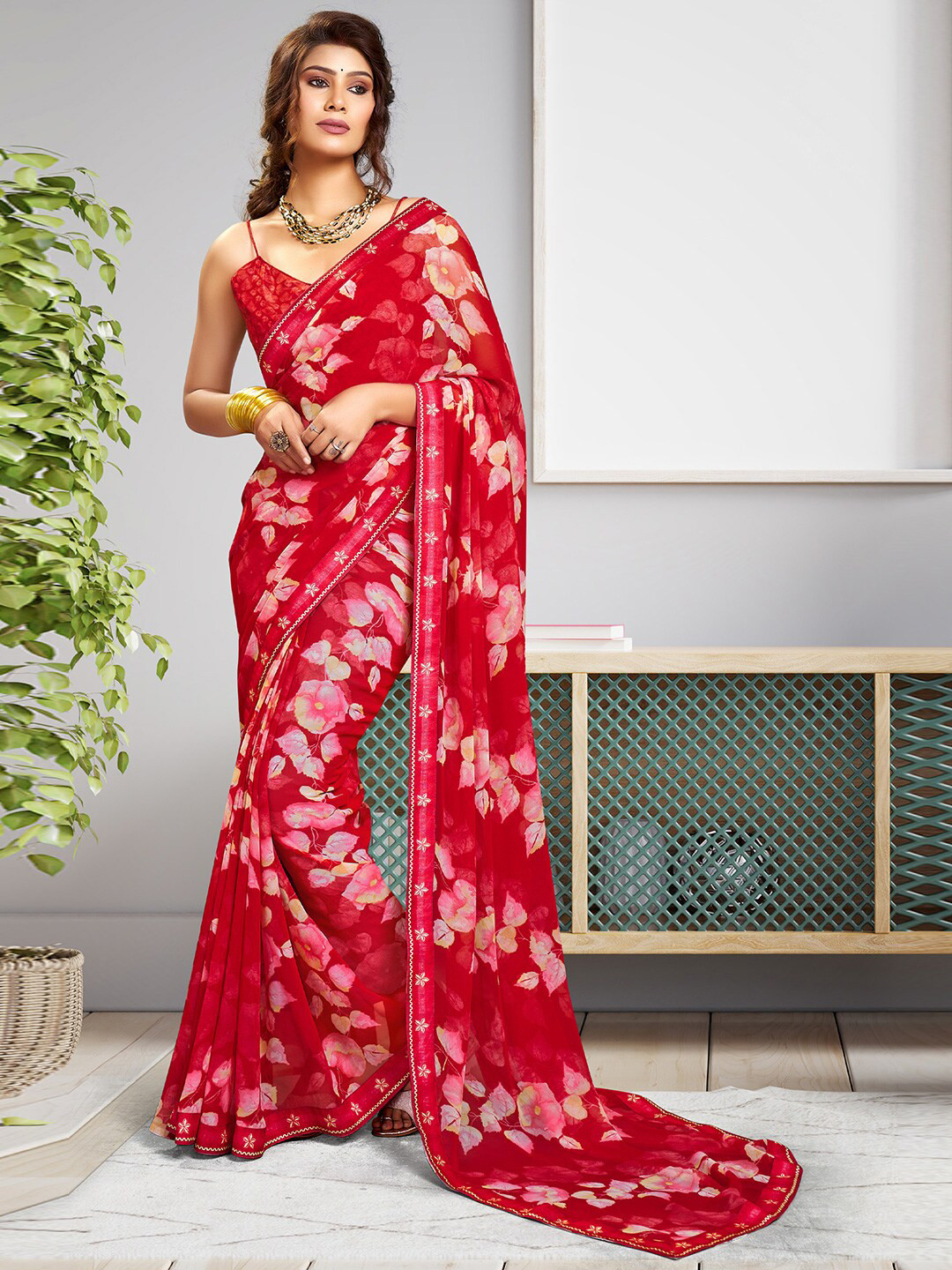 

SANSKAR Floral Printed Georgette Saree, Red
