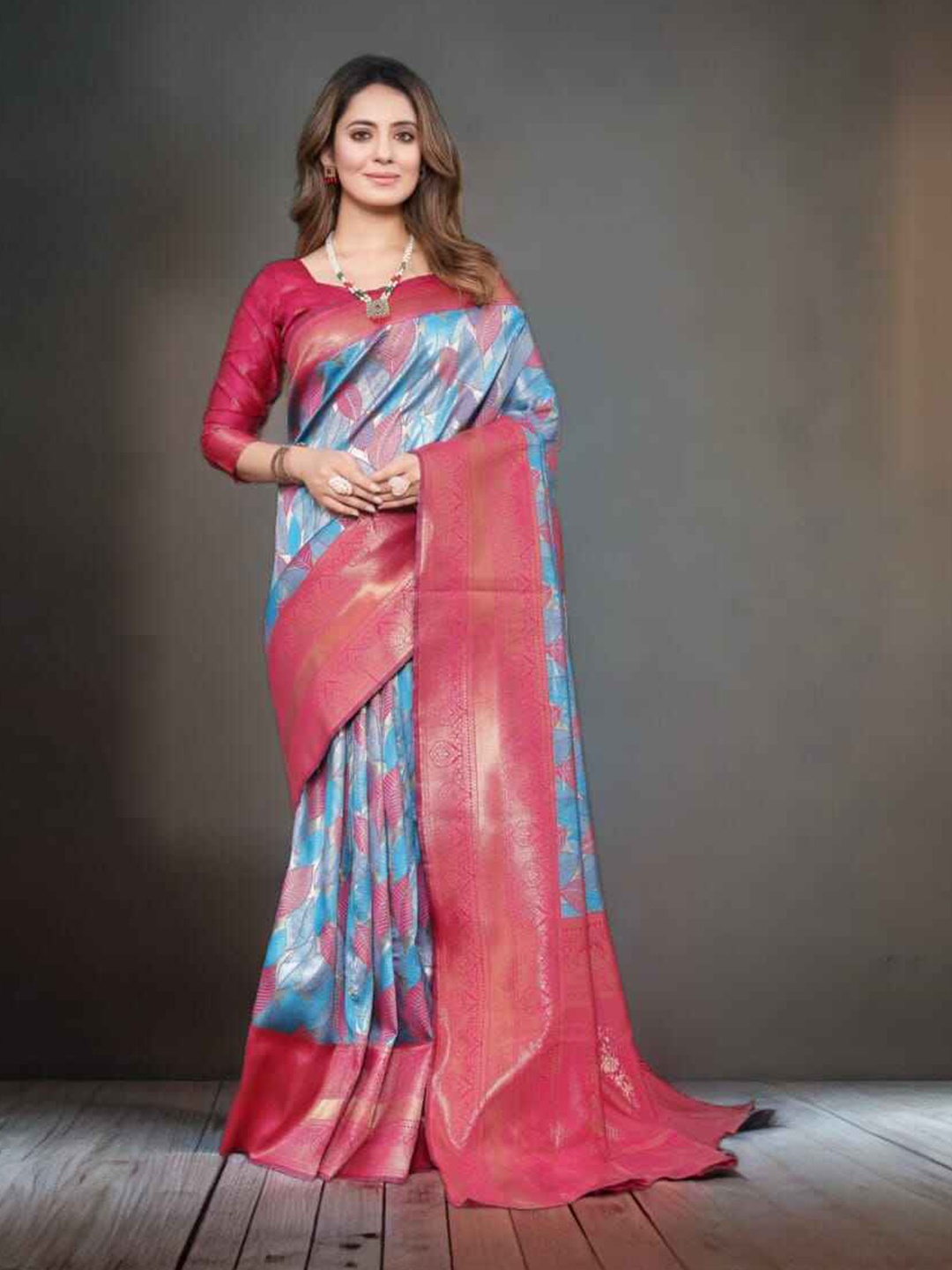

MORLY Floral Woven Design Zari Kanjeevaram Saree, Blue