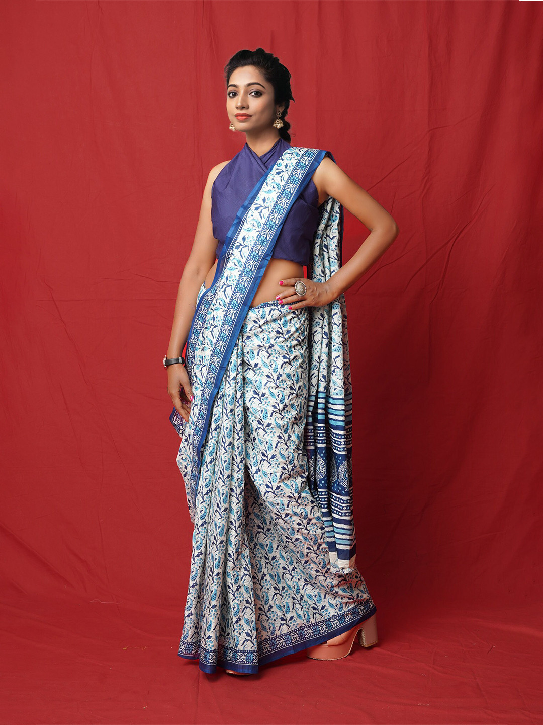 

Unnati Silks Ethnic Motifs Silk Cotton Handloom Block Print Saree, White