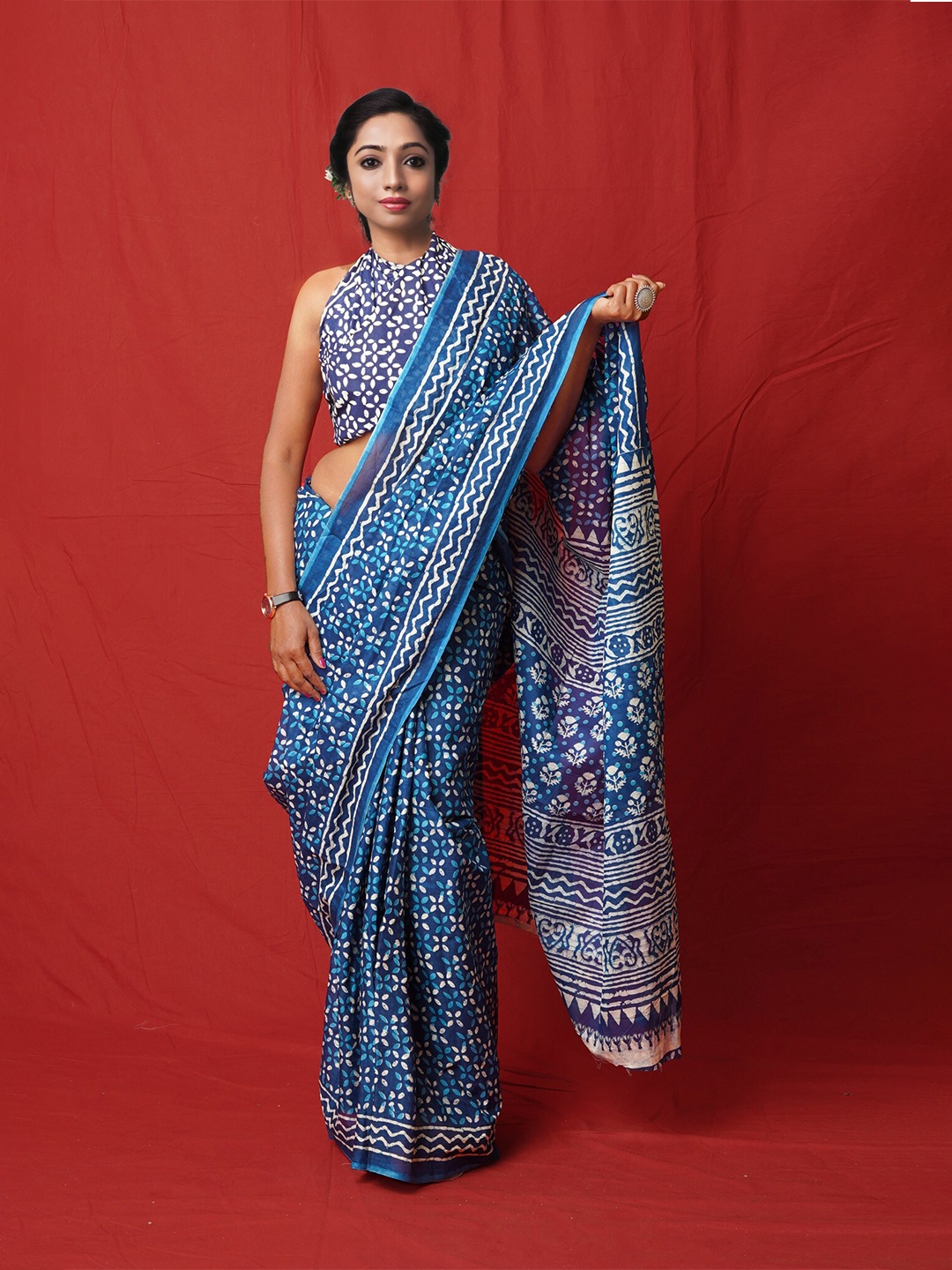 

Unnati Silks Ethnic Motifs Printed Silk Cotton Handloom Block Print Saree, Blue