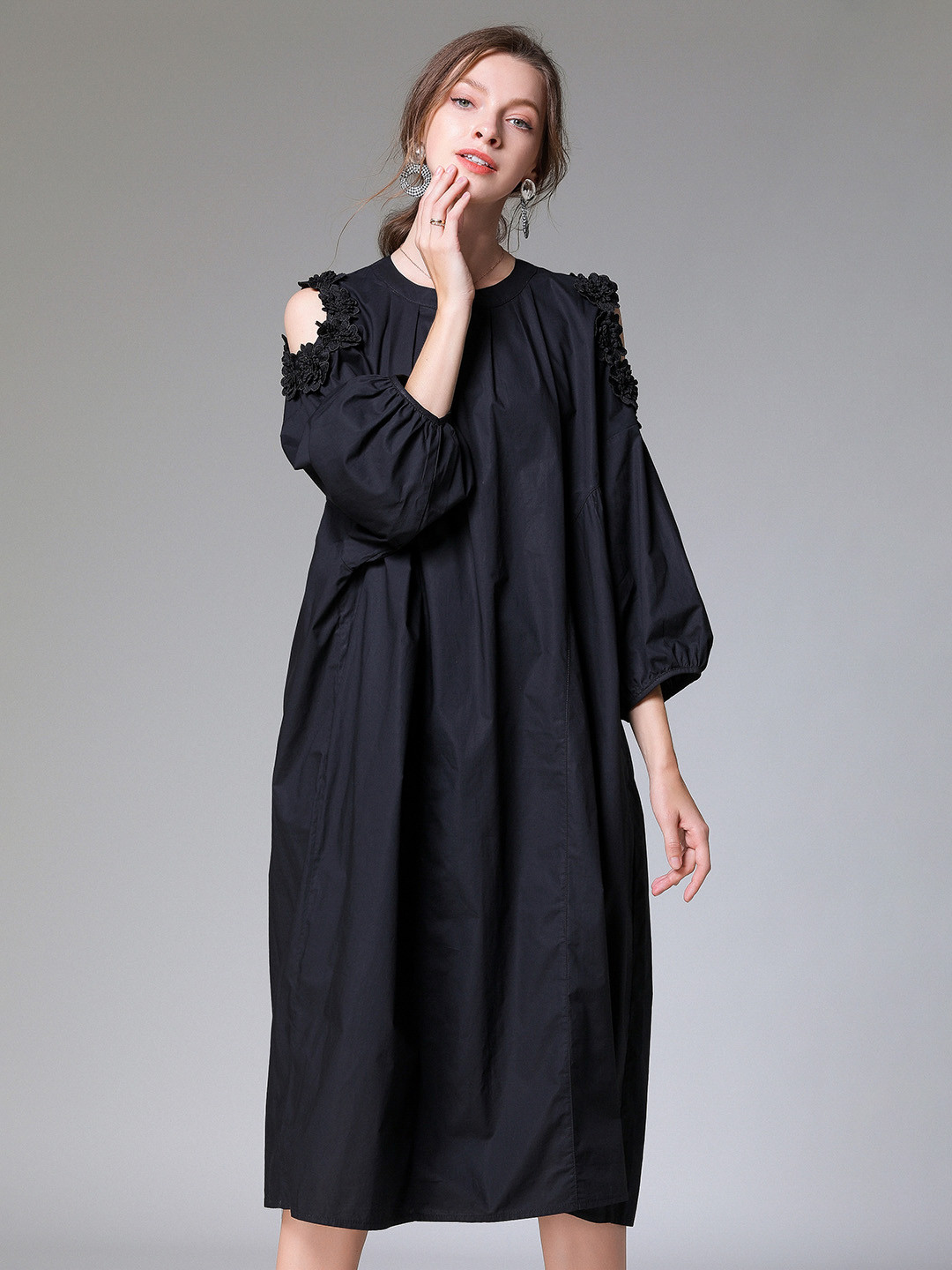 

JC Collection Cold-Shoulder Sleeves Pleated Detail A-Line Midi Dress, Black
