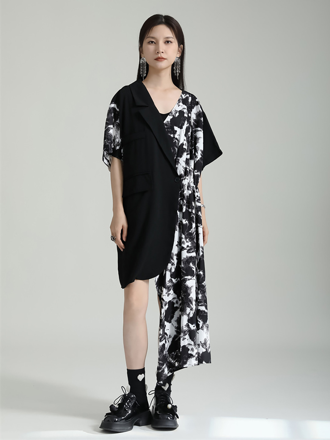 

JC Collection Colourblocked V-Neck A-Line Midi Dress, Black