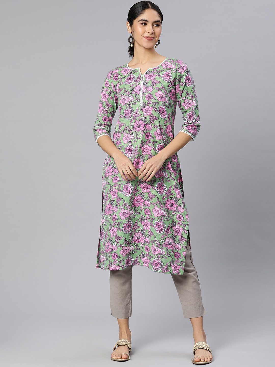 

Swishchick Floral Printed Pure Cotton Straight Kurta, Green