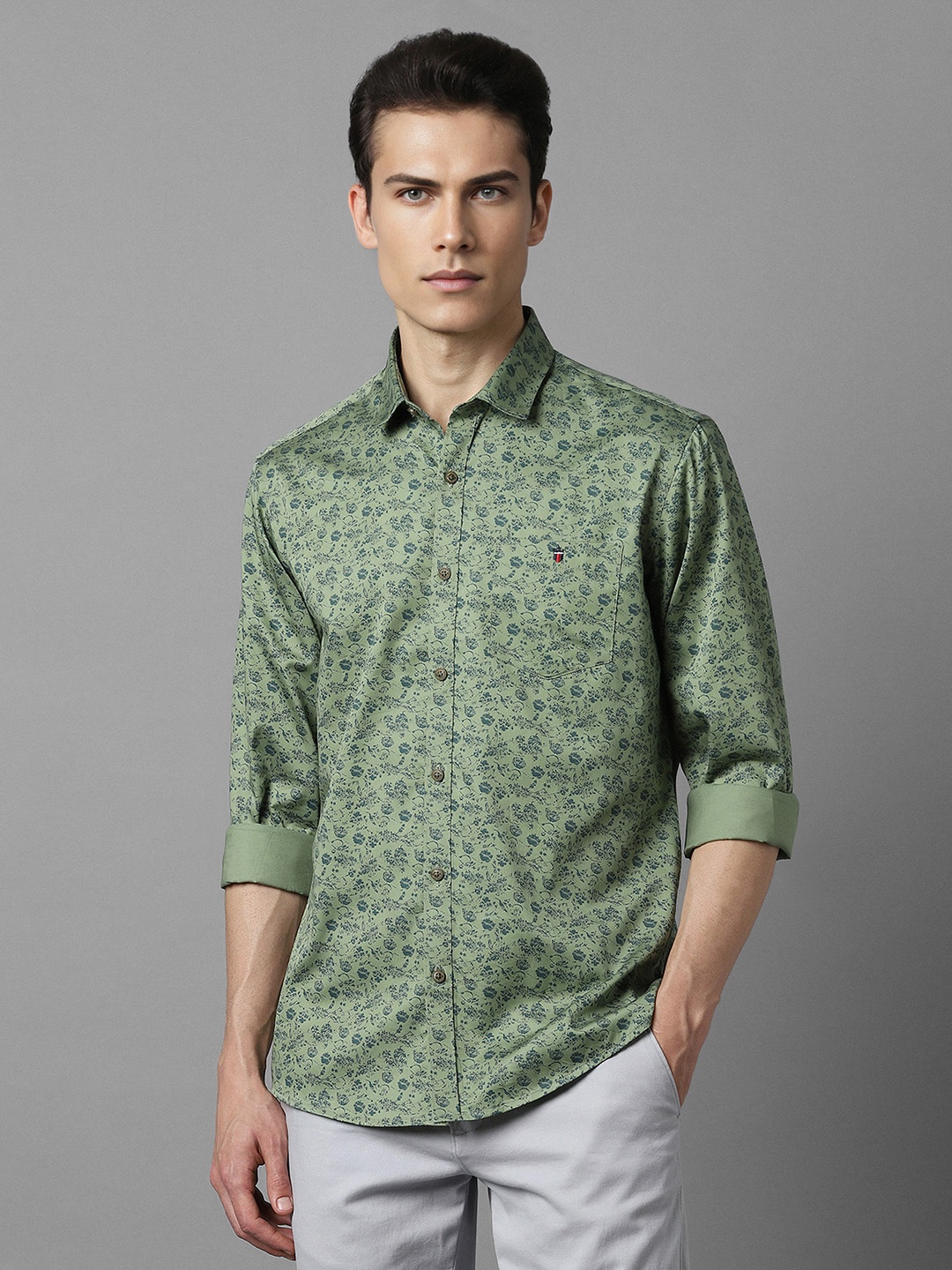 

Louis Philippe Jeans Slim Fit Abstract Printed Pure Cotton Casual Shirt, Green