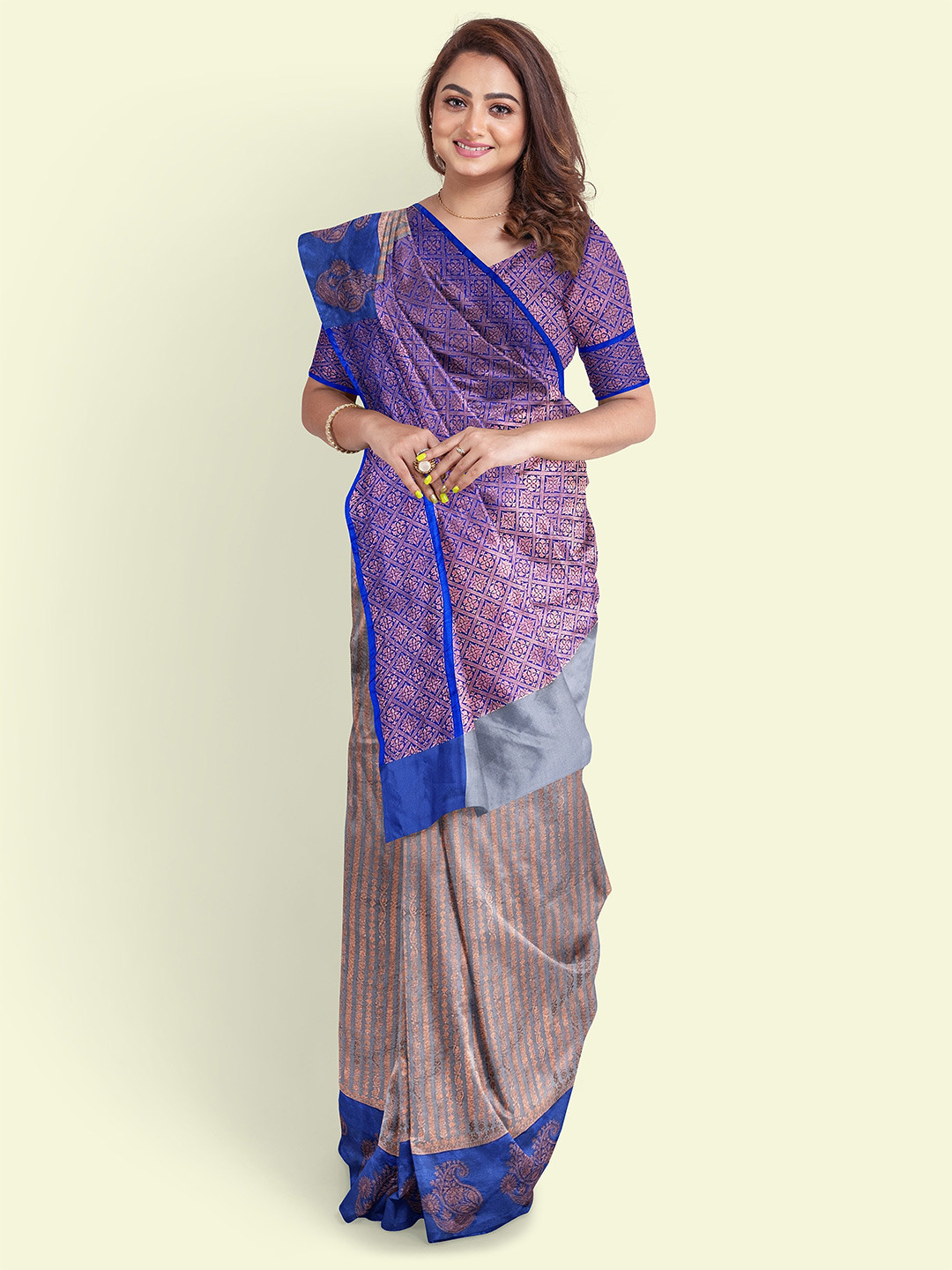 

Muskan Fashion Ethnic Motifs Zari Banarasi Saree, Beige