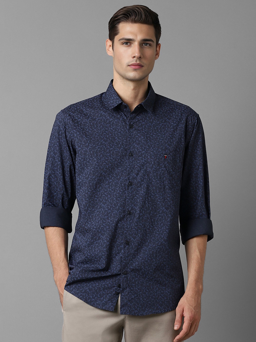

Louis Philippe Sport Slim Fit Floral Printed Pure Cotton Casual Shirt, Navy blue