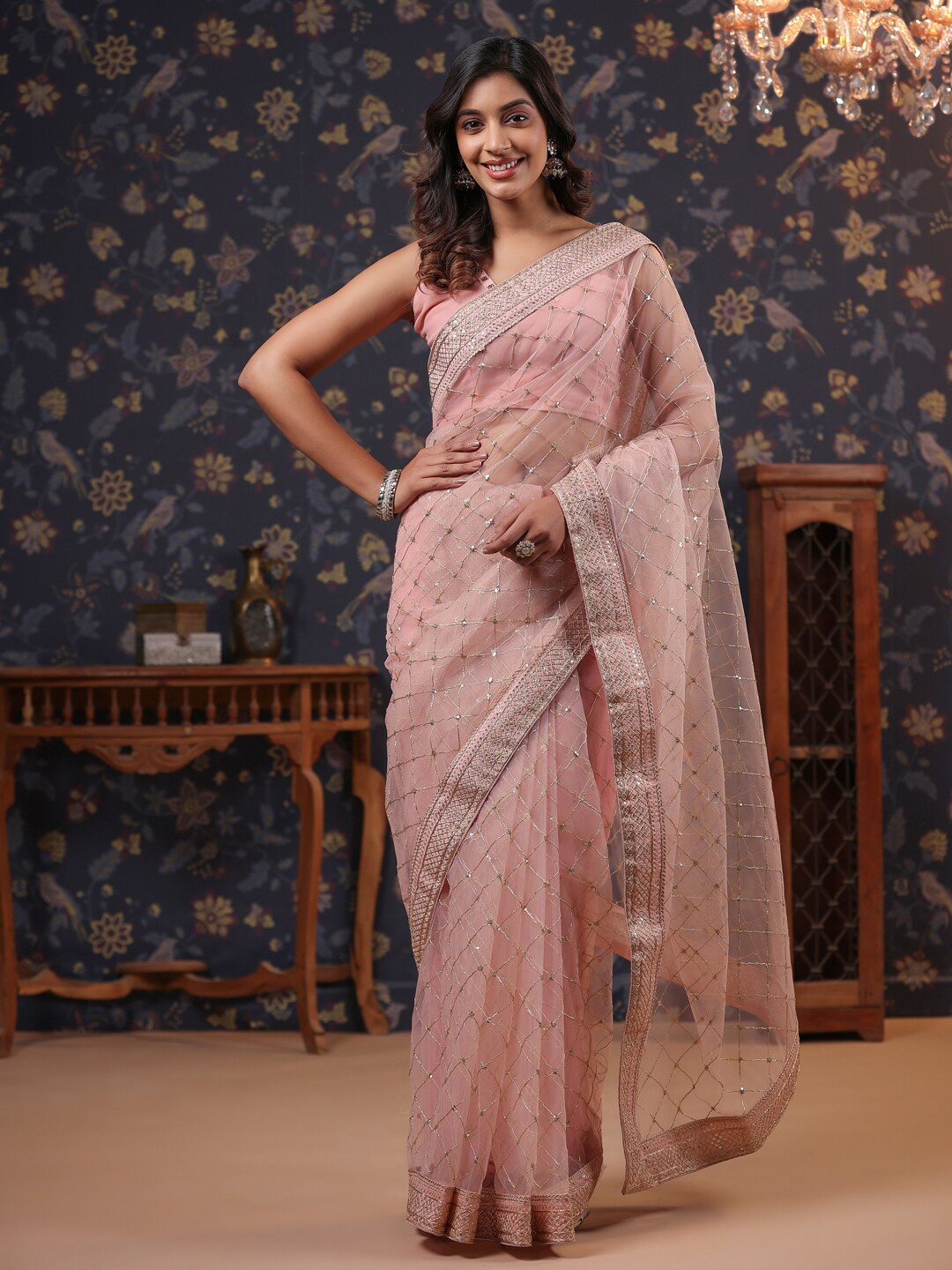 

House of Pataudi Checked Embroidered Sequinned Sarees, Peach