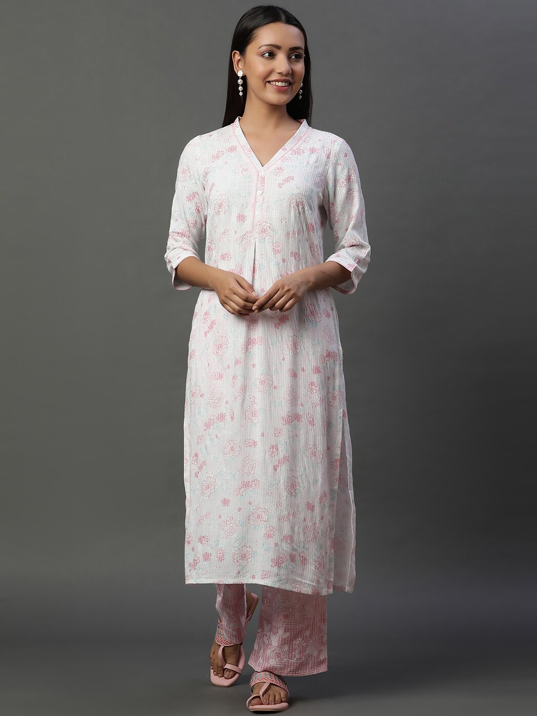 

AURELIA Floral Printed V-Neck Three-Quarter Sleeves Straight Kurta, White