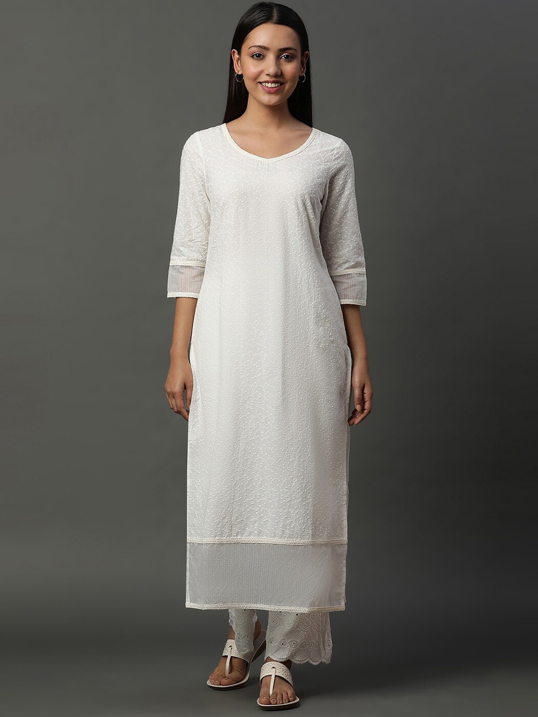 

AURELIA Women Embroidered Cotton Thread Work Three-Quarter Sleeves Straight Kurta, White