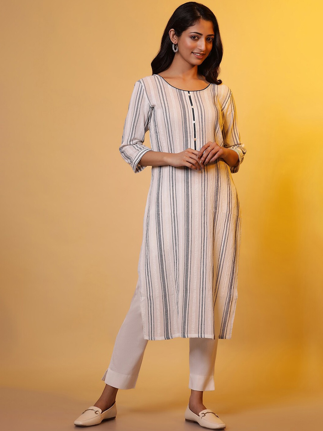 

AURELIA Striped Round Neck Regular Sleeves Cotton Straight A-Line Kurta, White