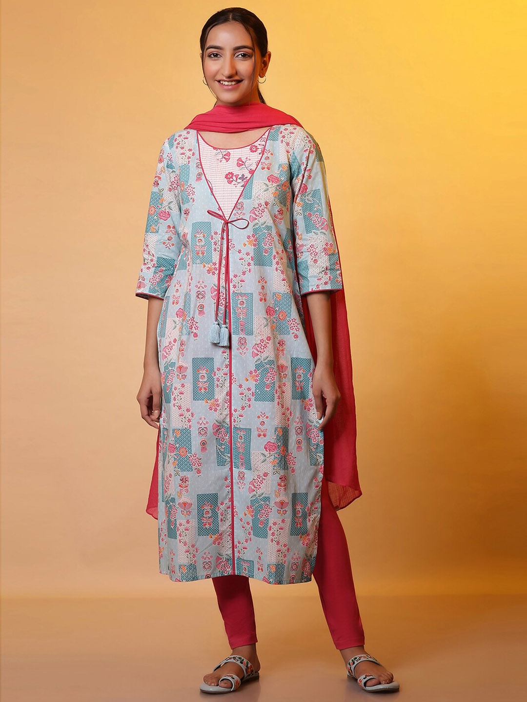 

AURELIA Ethnic Motifs Printed Flared Sleeves Sequinned Straight Kurta, Blue