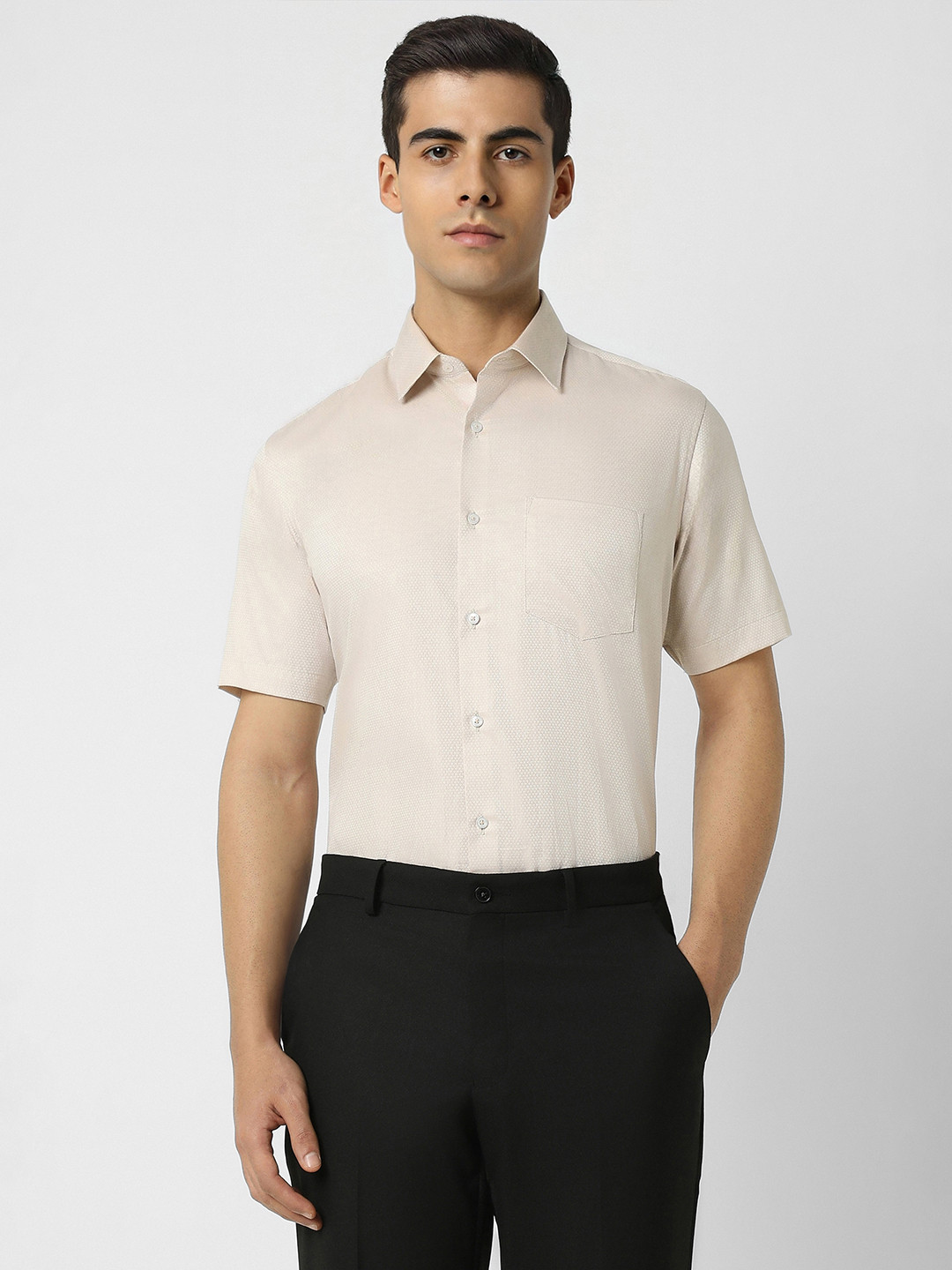 

Van Heusen Spread Collar Pure Cotton Casual Shirt, Beige
