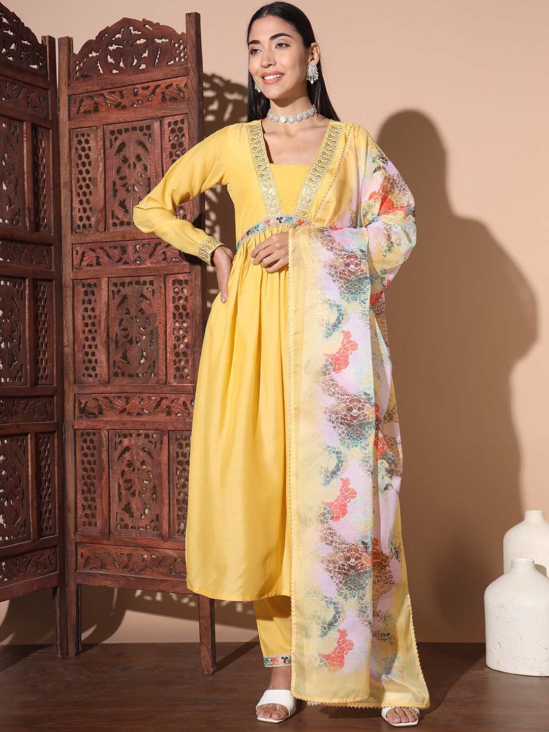 

GUFRINA Floral Empire Sequinned Pure Silk Kurta With Trouser & Dupatta, Yellow