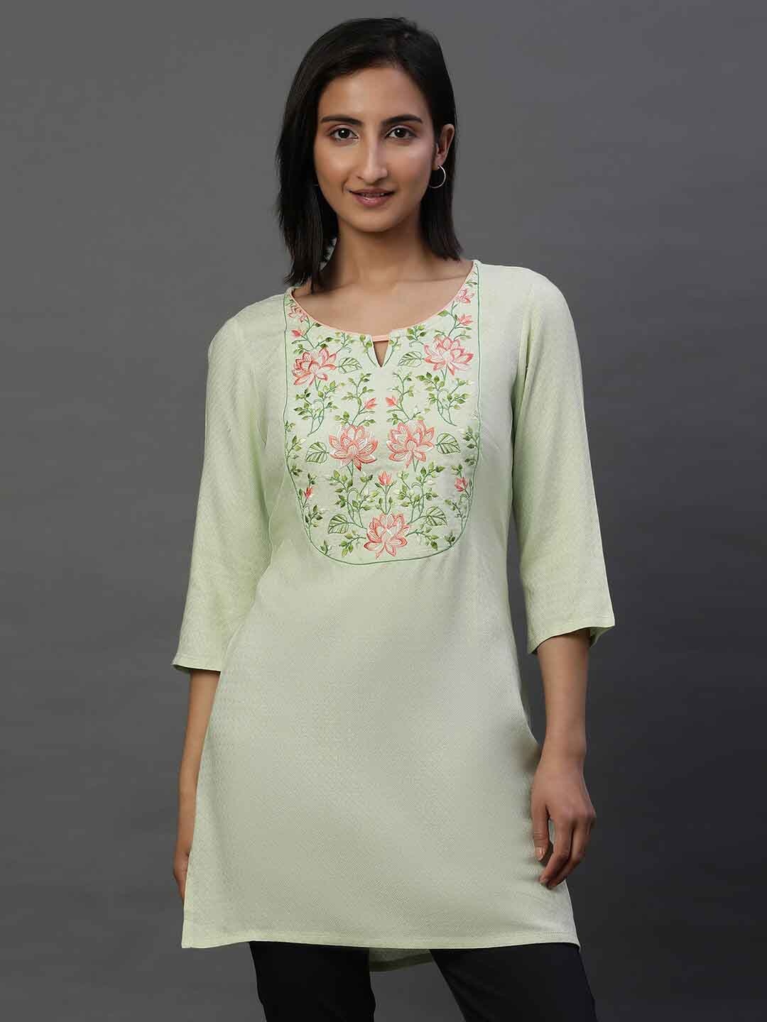 

AURELIA Floral Embroidered Keyhole Neck Straight Kurti, Green