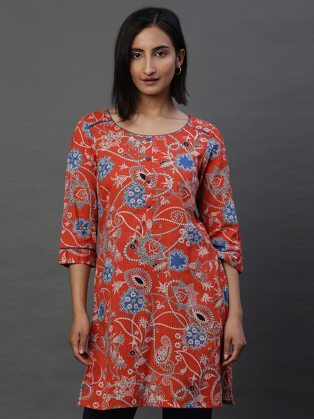 

AURELIA Floral Printed Straight Pure Cotton Kurti, Red