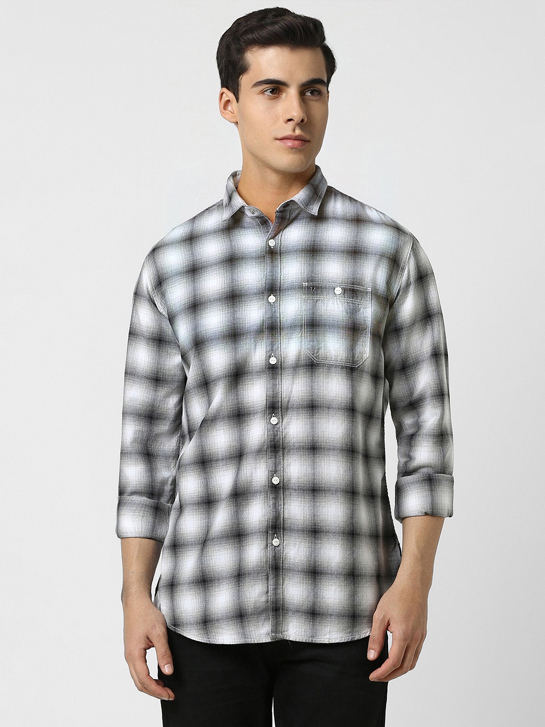 

VAN HEUSEN DENIM LABS Slim Fit Buffalo Checked Spread Collar Cotton Casual Shirt, White