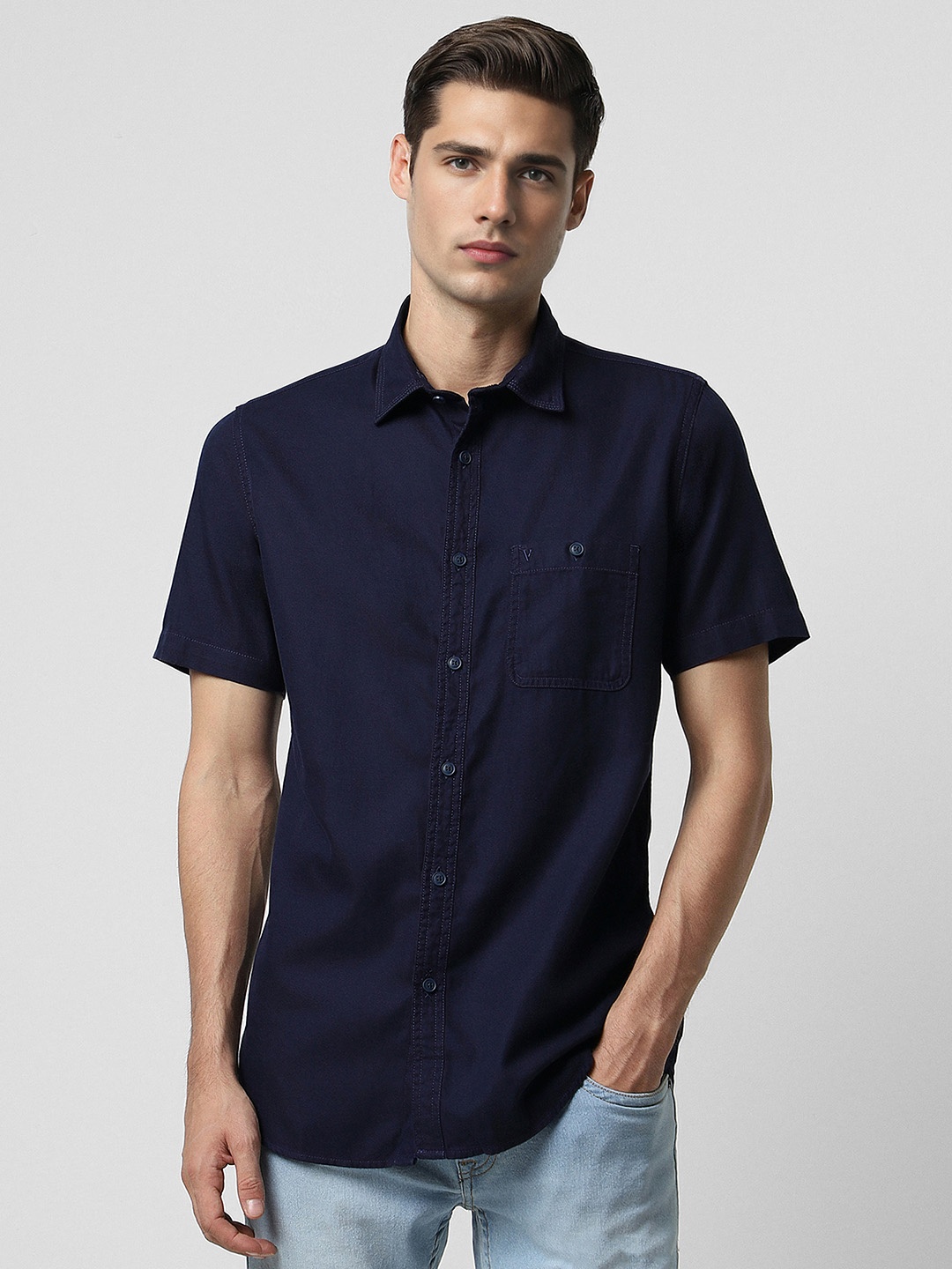 

VAN HEUSEN DENIM LABS Slim Fit Spread Collar Cotton Casual Shirt, Navy blue