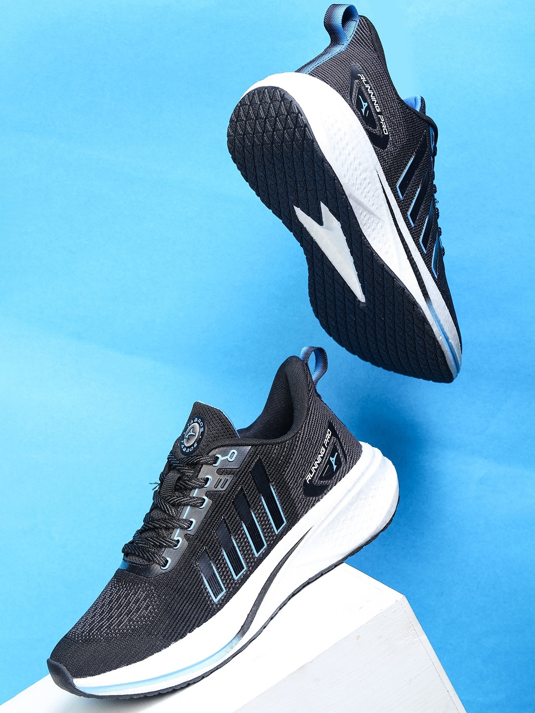 

ABROS Men Textured Running Shoes, Black