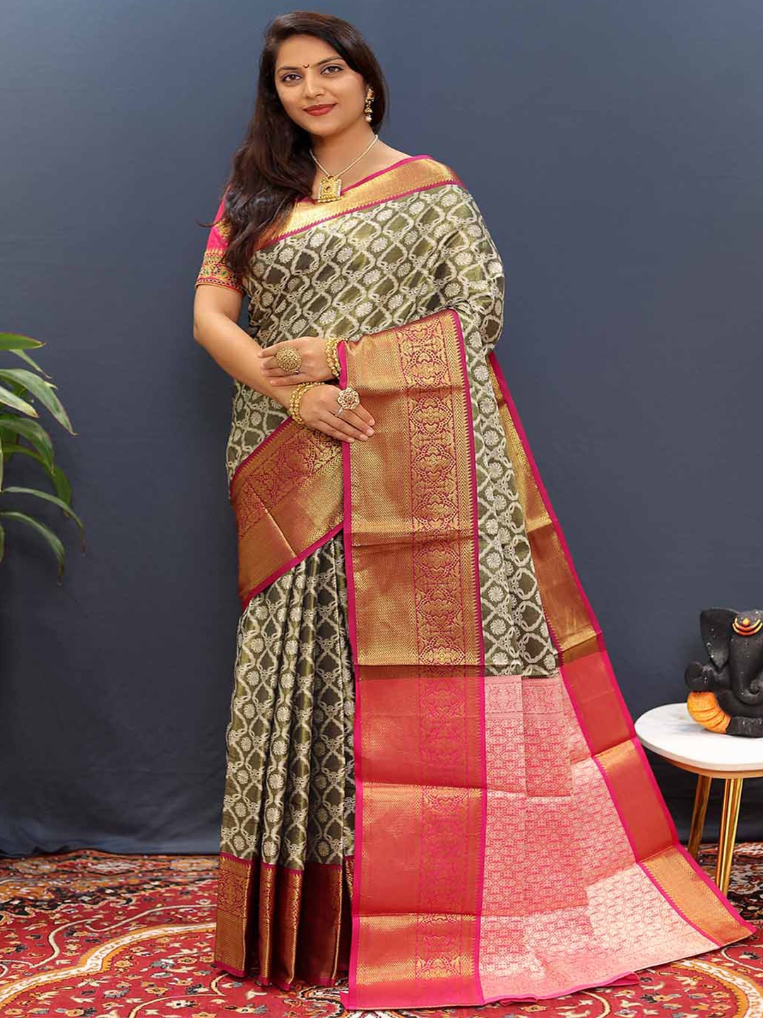 

KALINI Ethnic Motifs Woven Design Zari Saree, Green