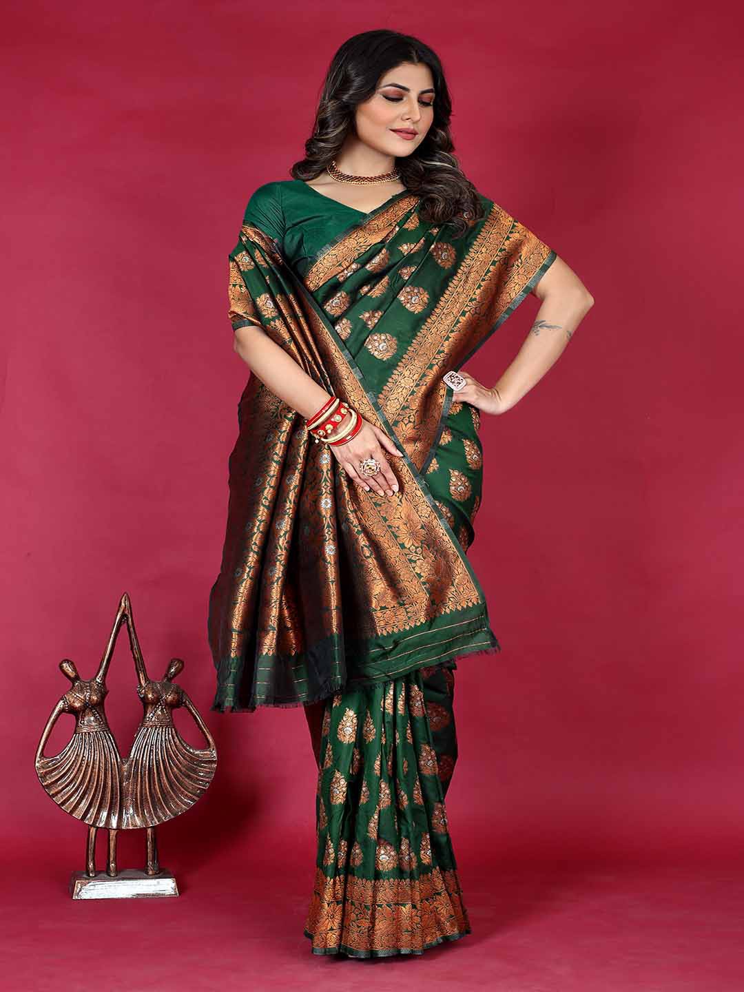 

KALINI Ethnic Motifs Woven Design Zari Art Silk Saree, Green