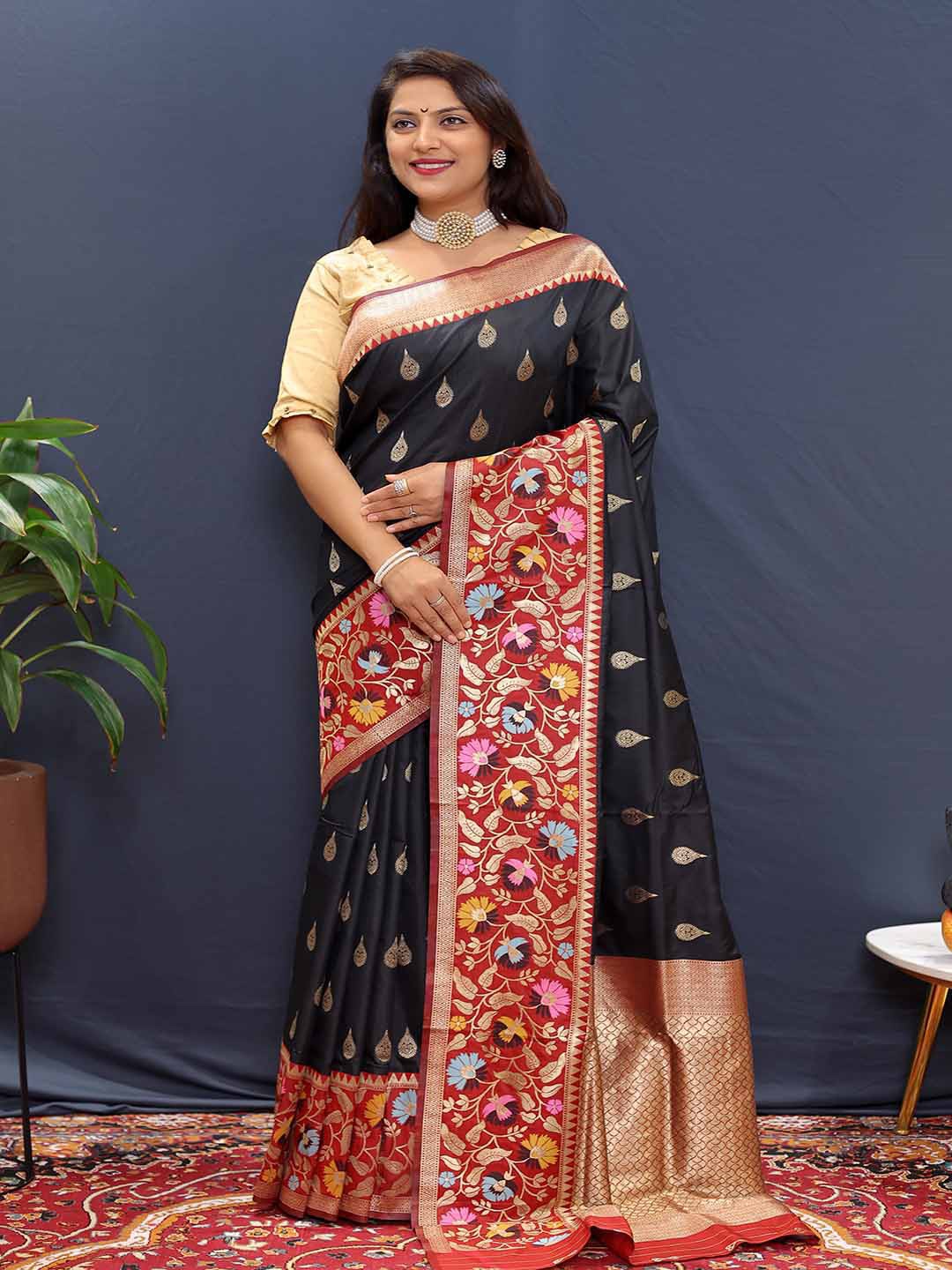 

KALINI Ethnic Motifs Woven Design Zari Saree, Black