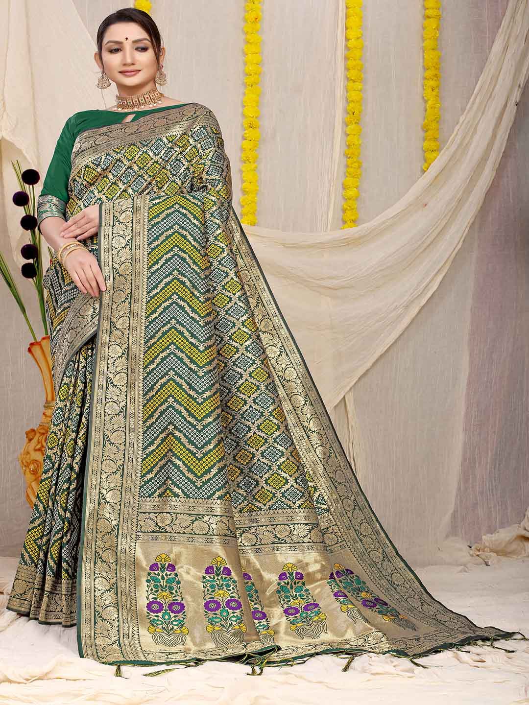 

KALINI Ethnic Motifs Woven Design Zari Detailed Saree, Green