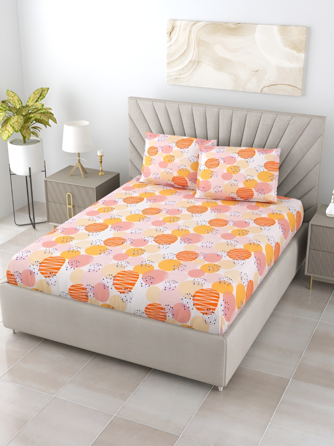 

BOMBAY DYEING ELIXIR Orange Geometric Print 144 TC Cotton King Bedsheet & 2 Pillow Covers