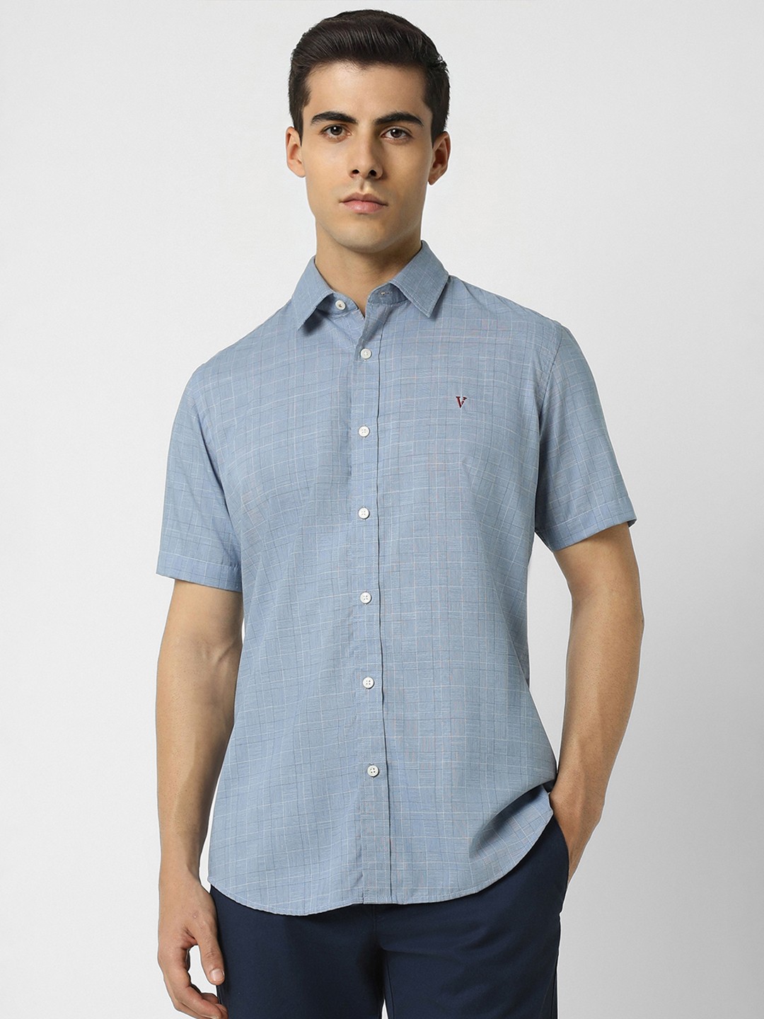 

Van Heusen Sport Slim Fit Tartan Checked Pure Cotton Casual Shirt, Blue