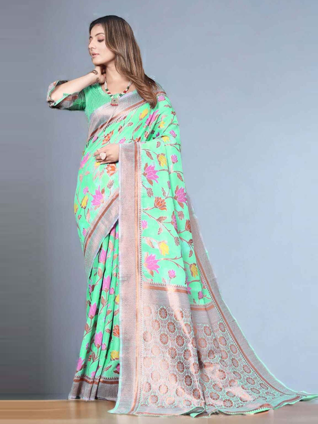 

MORLY Floral Woven Design Zari Kanjeevaram Saree, Sea green