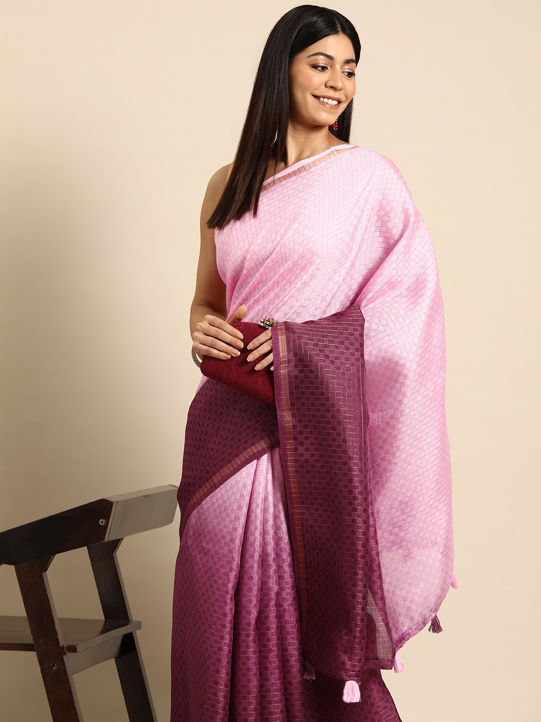 

HERE&NOW Checked Ombre Saree, Pink