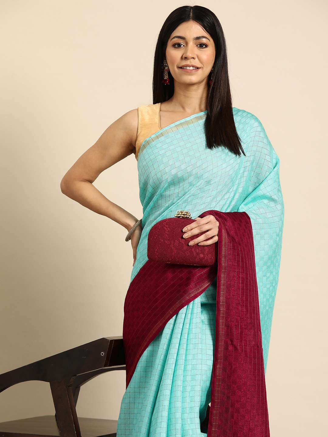 

HERE&NOW Checked Colourblocked Saree, Turquoise blue