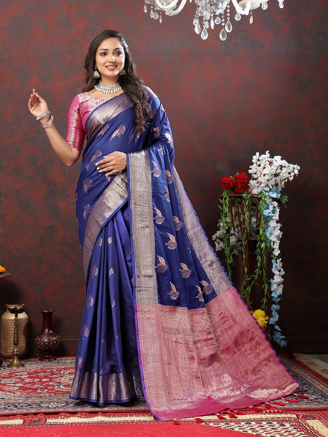 

faxofab Woven Design Zari Banarasi Saree with Tassels, Navy blue