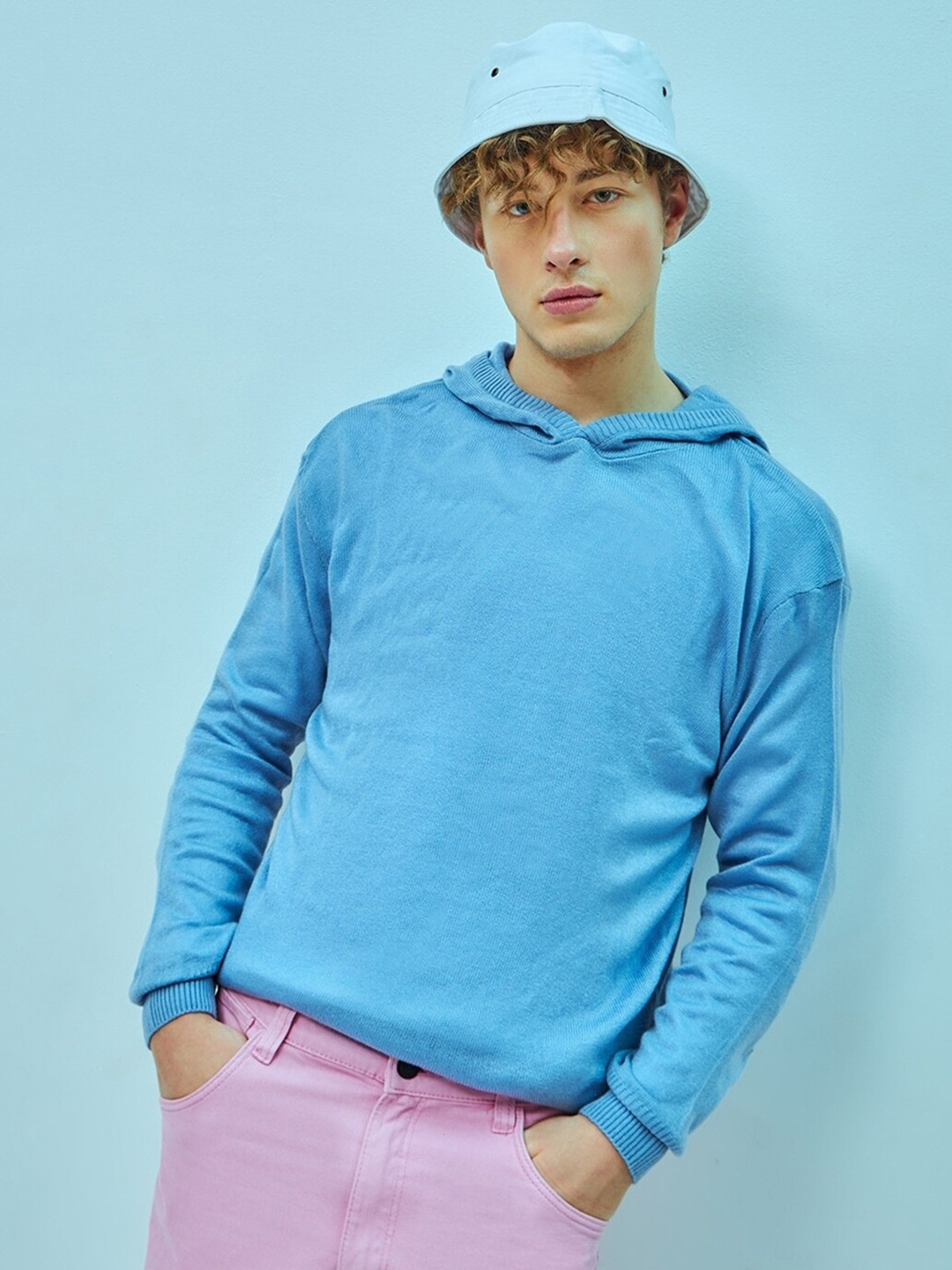 

Bewakoof Men Oversized Hooded Flatknit Sweater, Blue