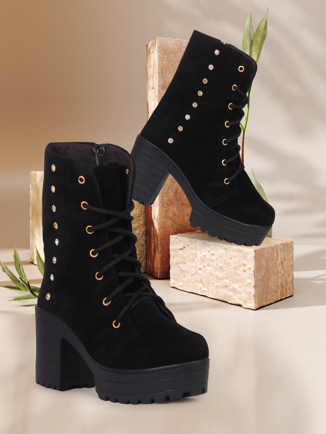 

The Roadster Lifestyle Co. Women Embellished Detail High-Top Block Heeled Chunky Boots, Black