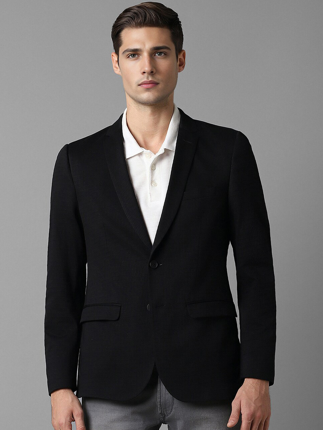 

Louis Philippe Sport Notched Lapel Long Sleeves Slim-Fit Single Breasted Blazer, Black