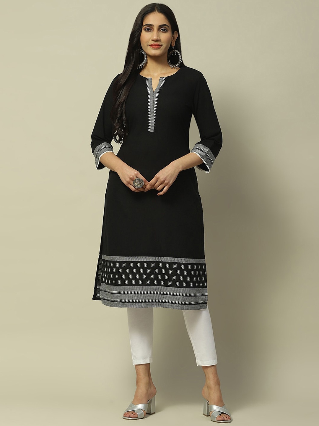

Rangriti Women Geometric Kurta, Black