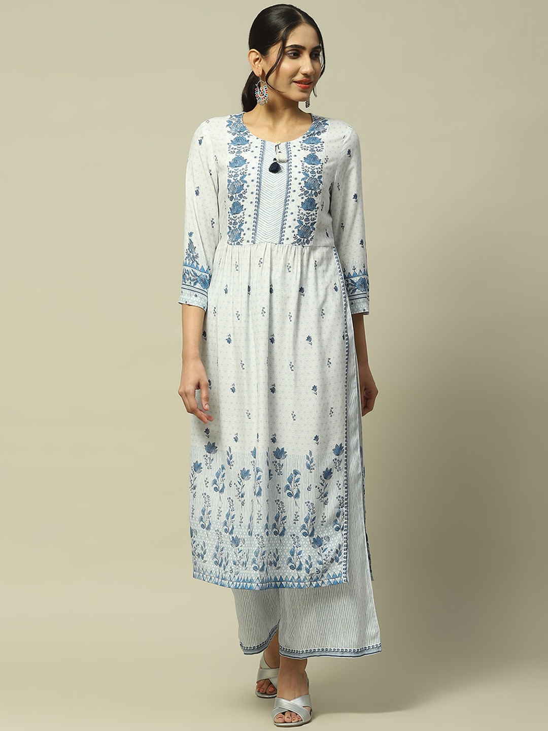 

Rangriti Floral Printed Keyhole Neck Pleated Kurta, Blue