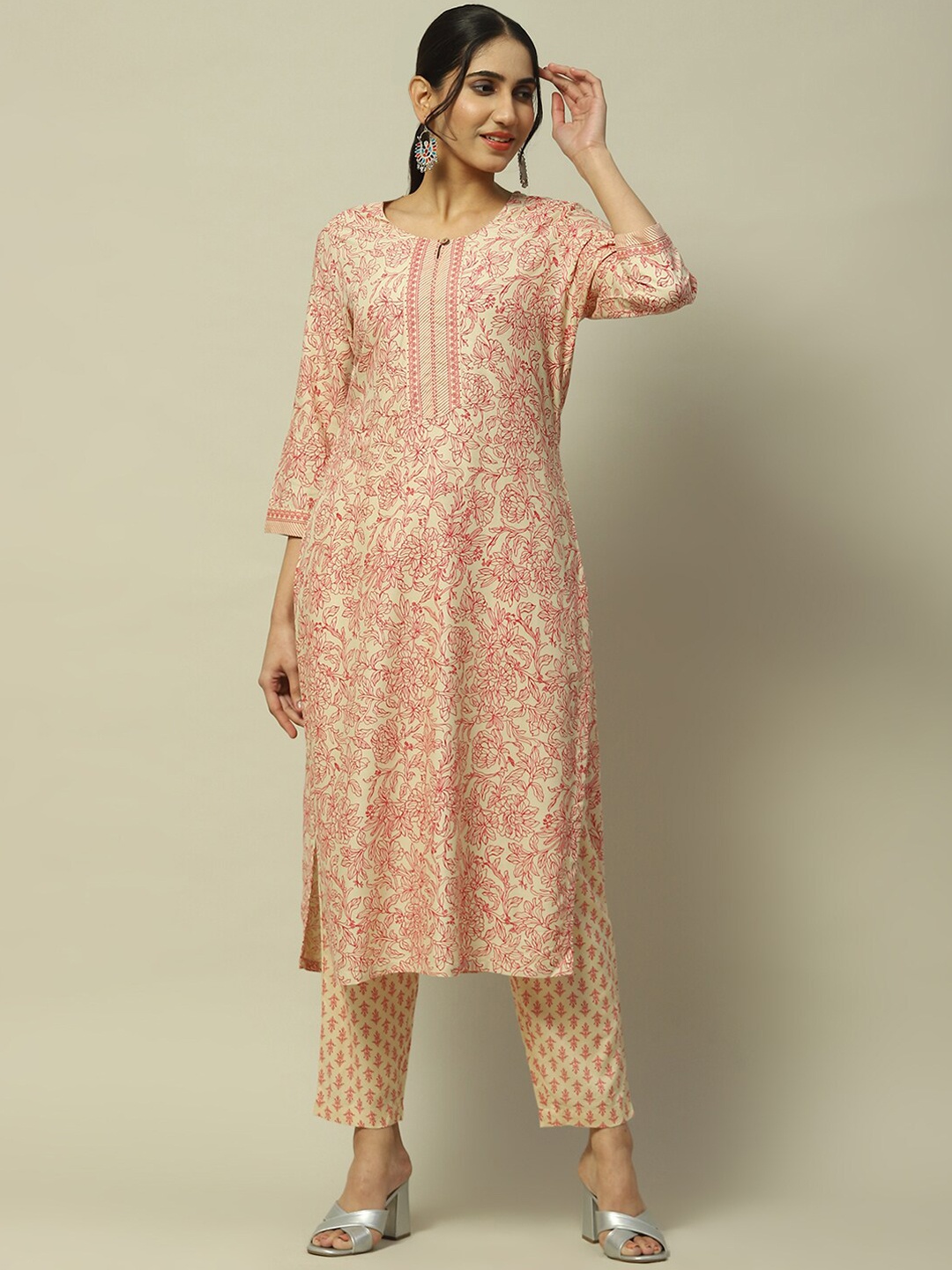 

Rangriti Floral Printed Notch Neck Straight Kurta With Trouser, Beige