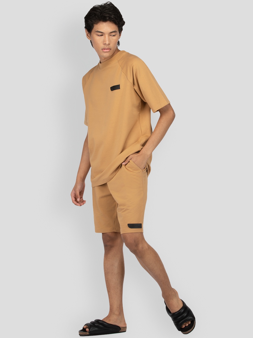 

PANGOLIN Round Neck Raglan Sleeves Oversized T-shirt, Brown