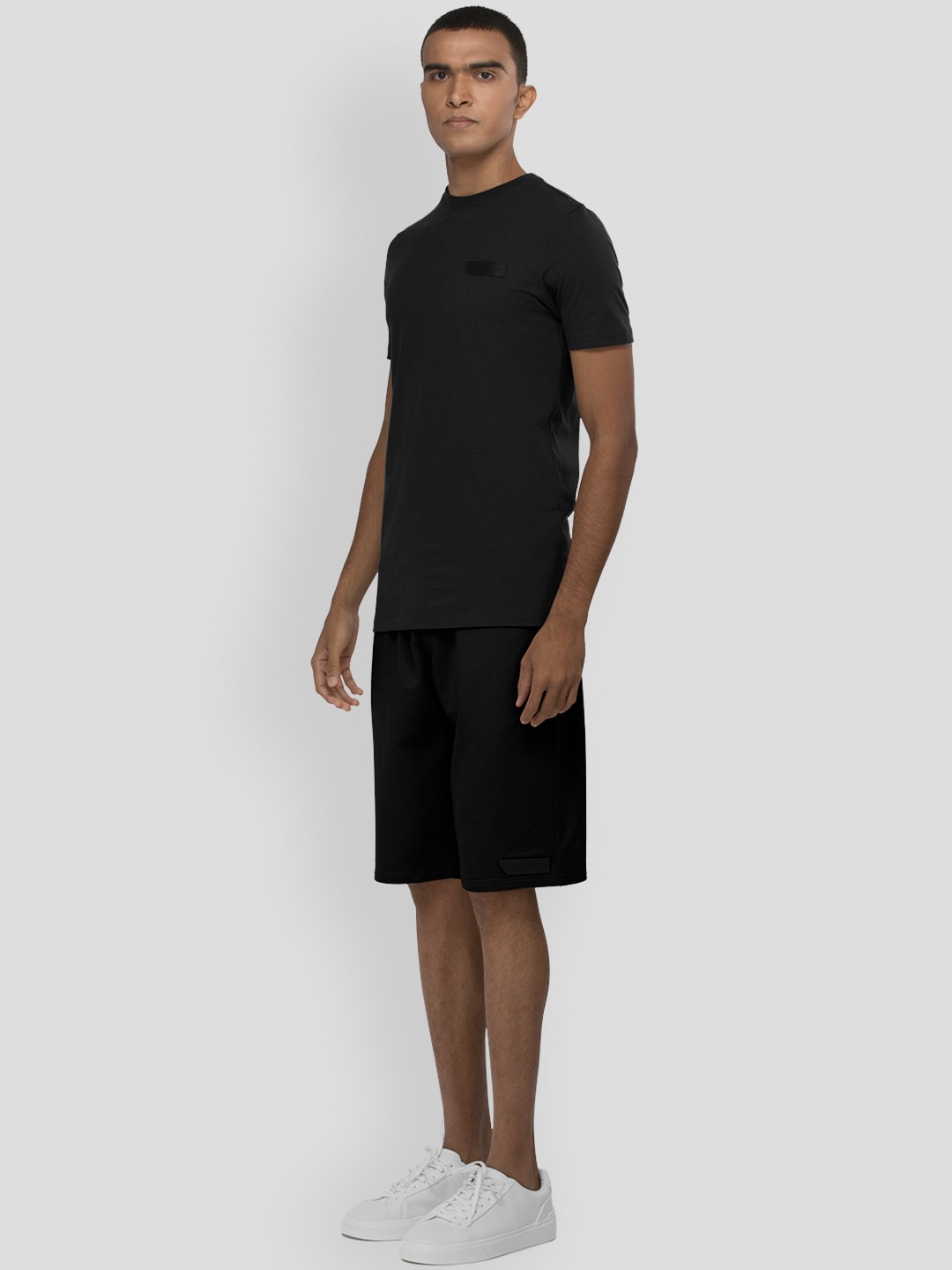 

PANGOLIN Round Neck Short Sleeves Re-Fresh Organic Cotton T-shirt, Black