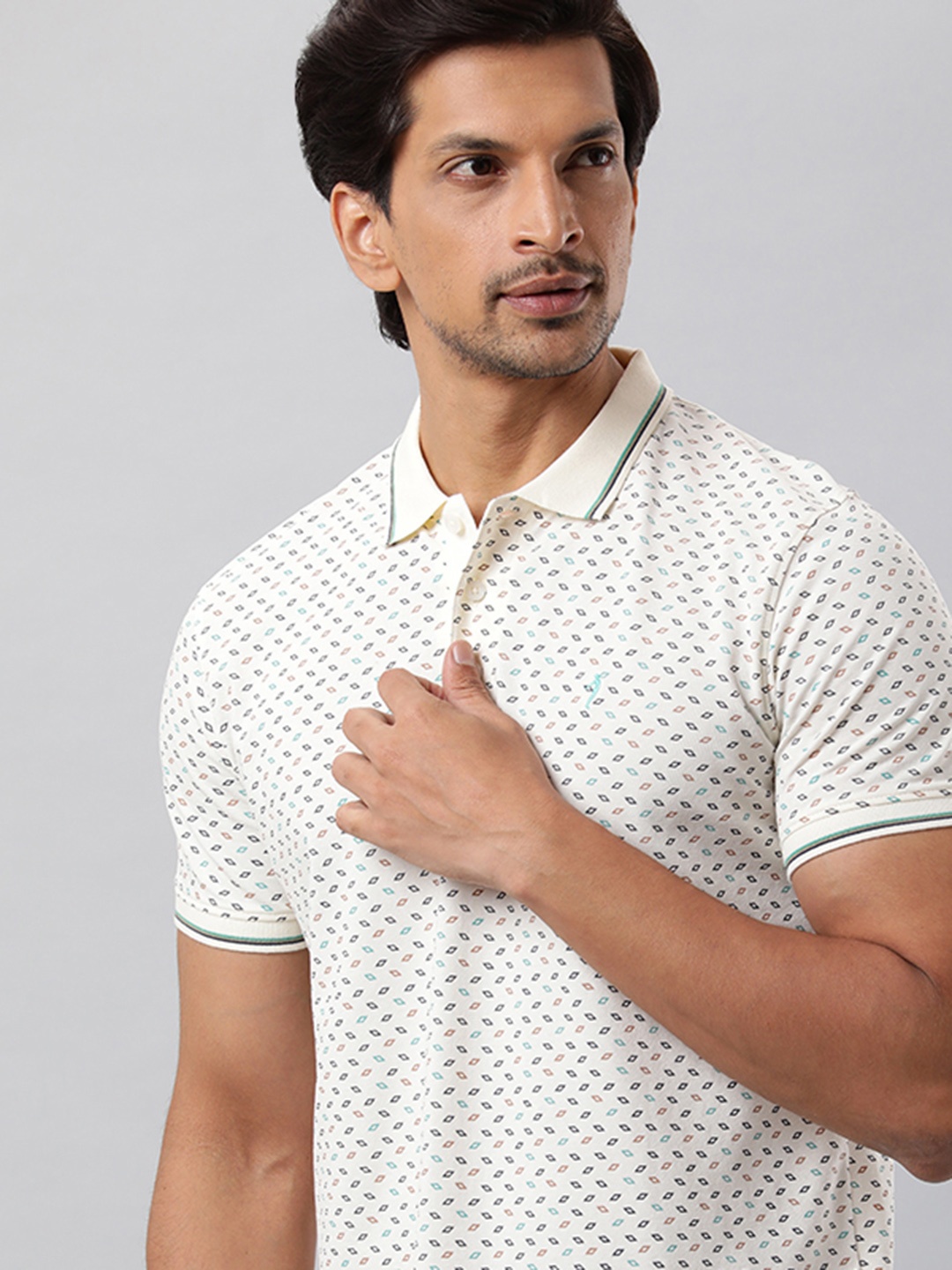 

Indian Terrain Men Conversational Printed Polo Collar Pockets T-shirt, Blue