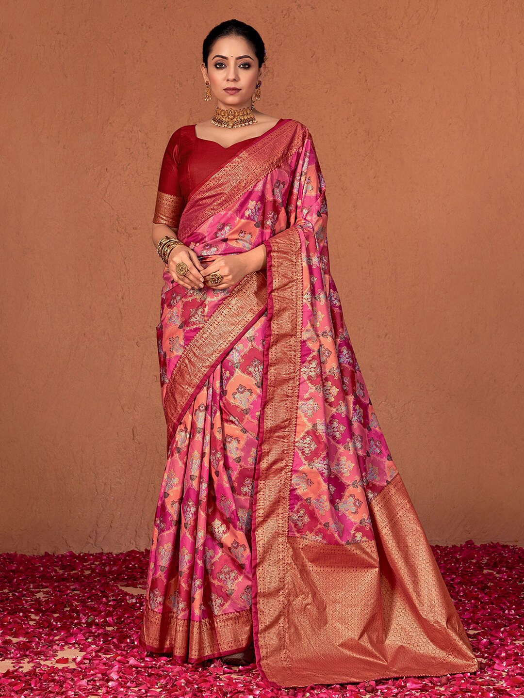 

Satrani Floral Printed Zari Pure Silk Banarasi Saree, Pink