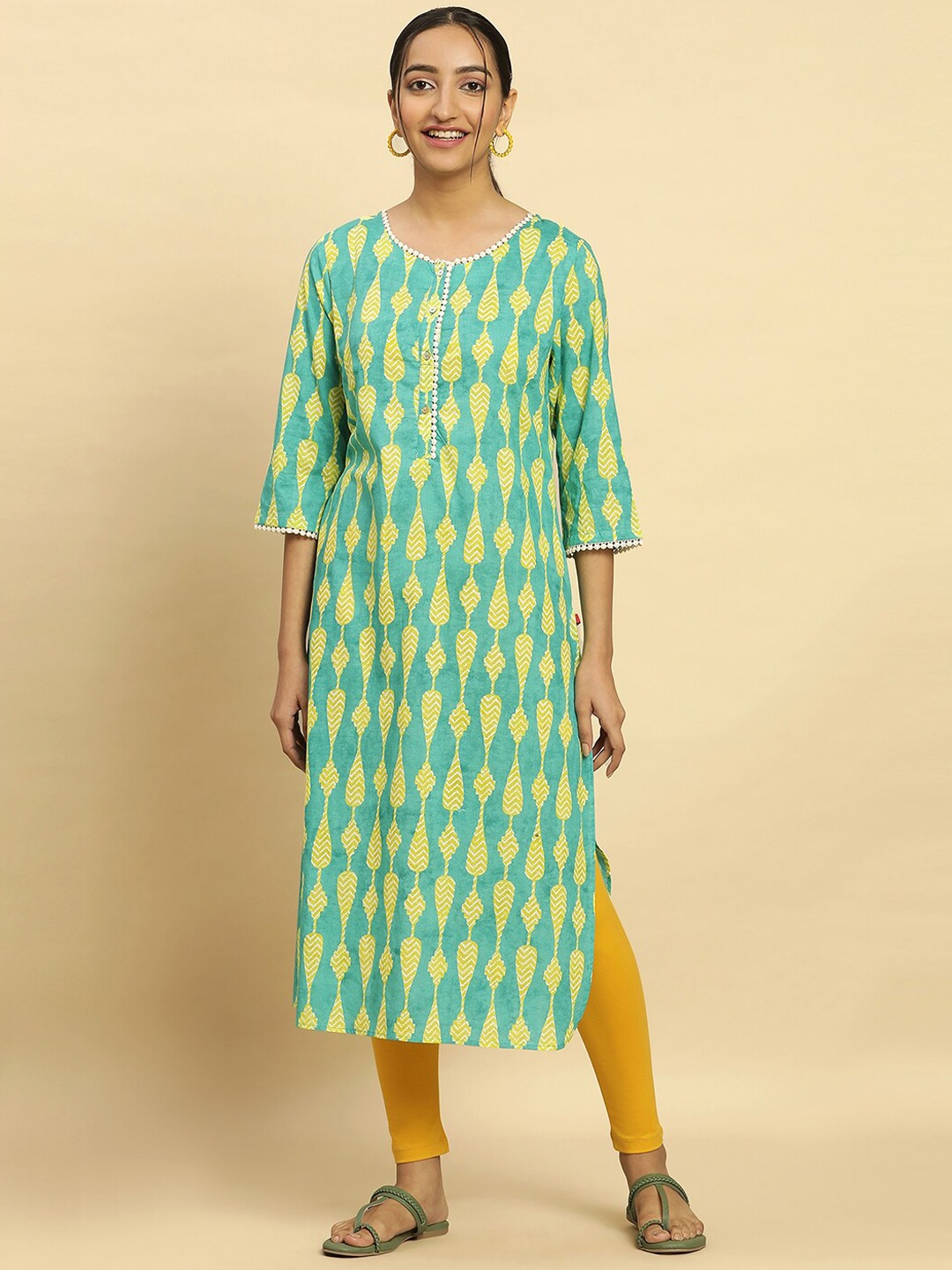 W Round Neck Regular Sleeves Straight Kurta, Green