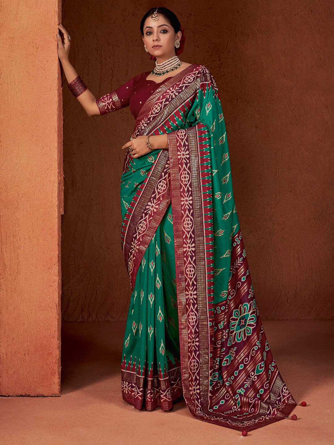 

Satrani Ethnic Motifs Printed Pure Silk Pochampally Saree, Green