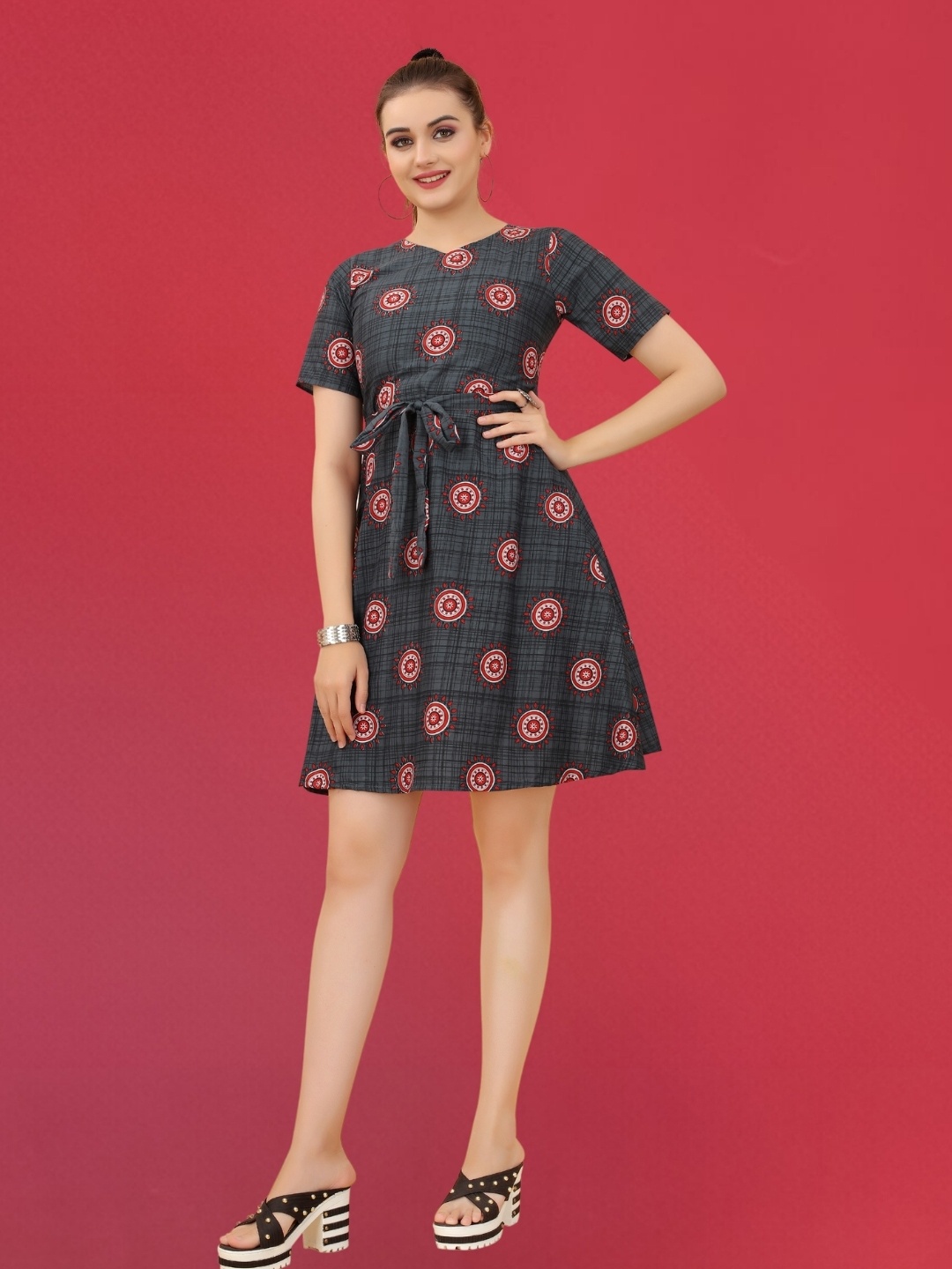 

MAGMINA Floral Printed A-Line Dress, Grey